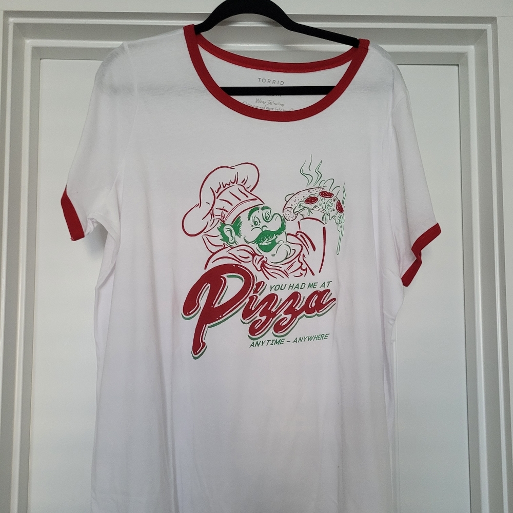 Tee shirt